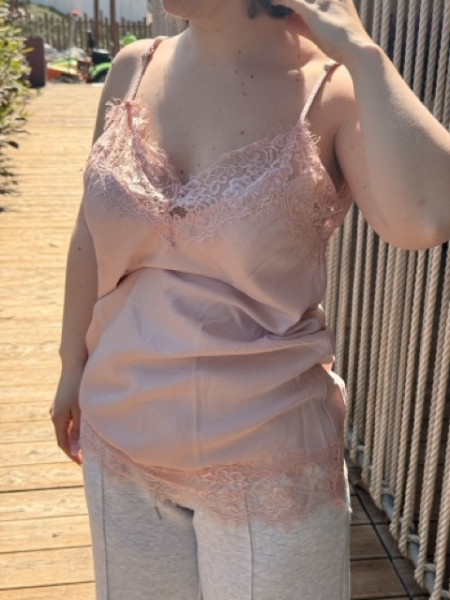 TOP CON PIZZO LUMINA