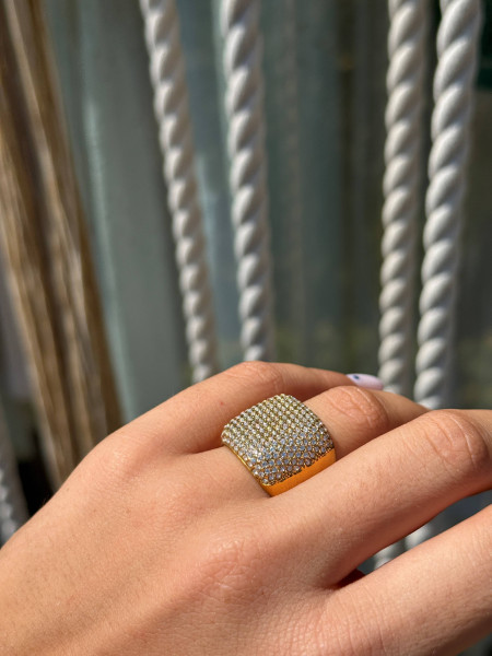 ANELLO QUADRATO ZIRCONI VALIOSO