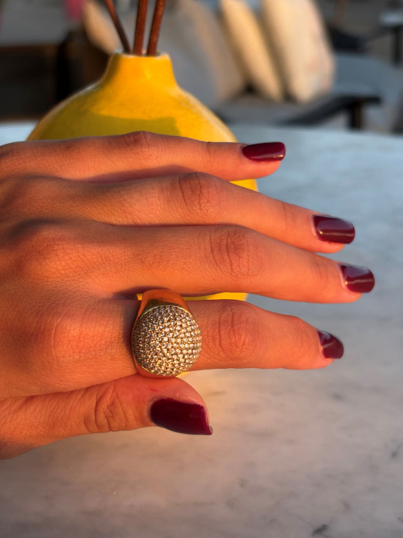 ANELLO PALLINA ZIRCONI VALIOSO