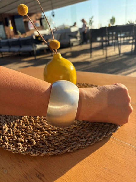 BRACCIALE RIGIDO BOMBATO ARGENTO VALIOSO