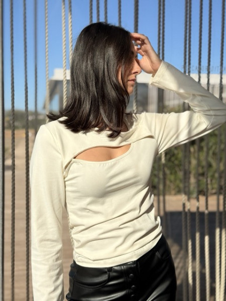 MAGLIA CUT OUT  VUELLES