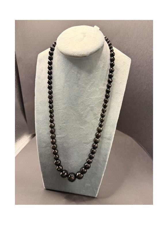 COLLANA PIETRA CRESCENTE NERA CONFUORTO