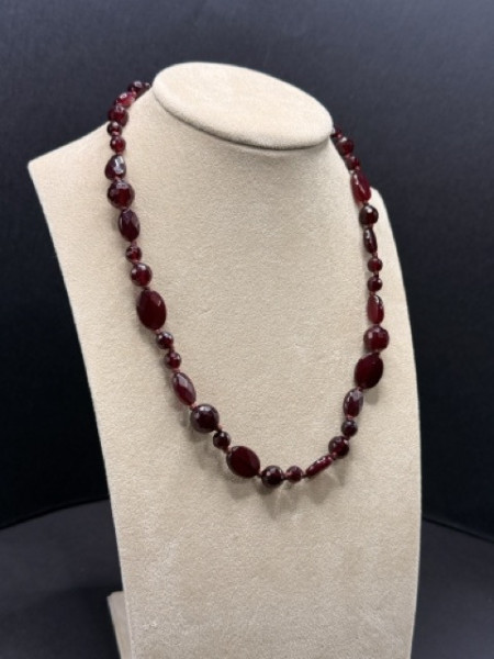 COLLANA GIROCOLLO PIETRA DURA CONFUORTO