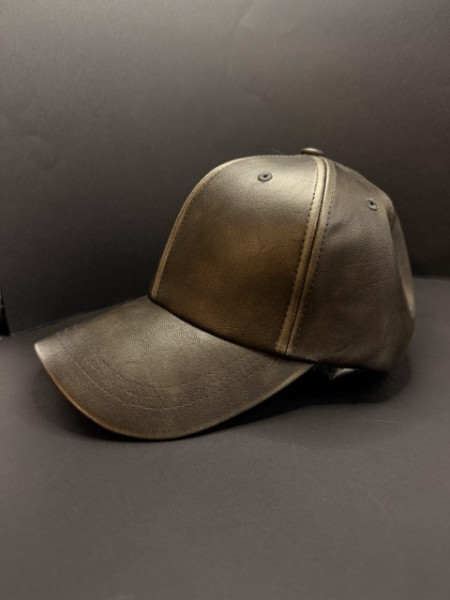 CAPPELLO VISIERA ECOPELLE BASILE