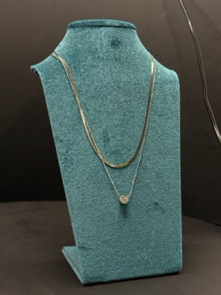 COLLANA DUE FILI CON PUNTO LUCE VALIOSO